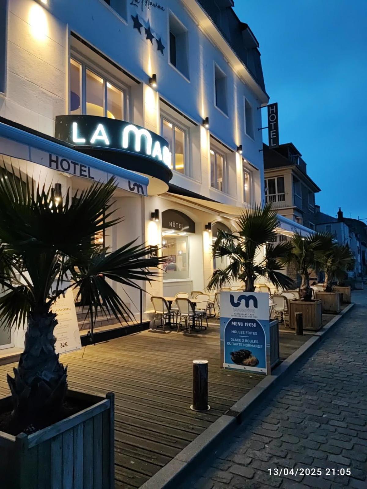 Le Grand Hotel De La Marine "Face A La Mer" Port-en-Bessin-Huppain Eksteriør bilde